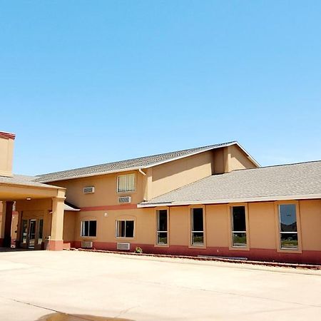 Executive Inn Alva Bagian luar foto