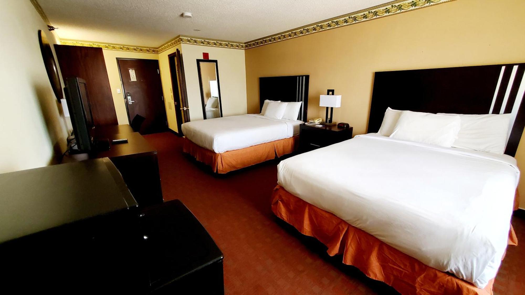 Executive Inn Alva Bagian luar foto